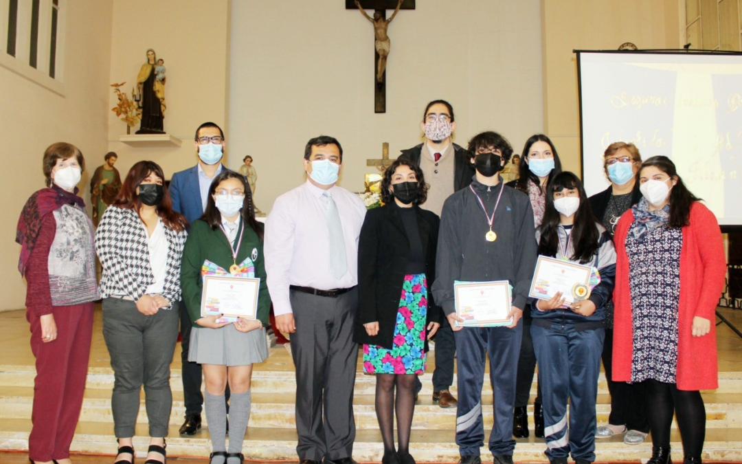 Premiación 5to Concurso Poético Escuela Santa Filomena “Identidad, diversidad y adolescencia”